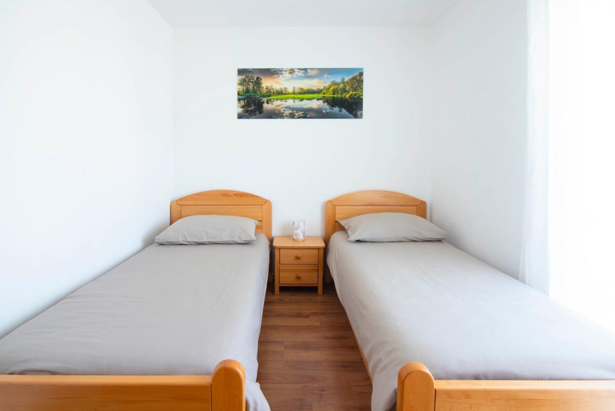 Vacation Villa Matic With 7 Bedrooms Синь Екстер'єр фото