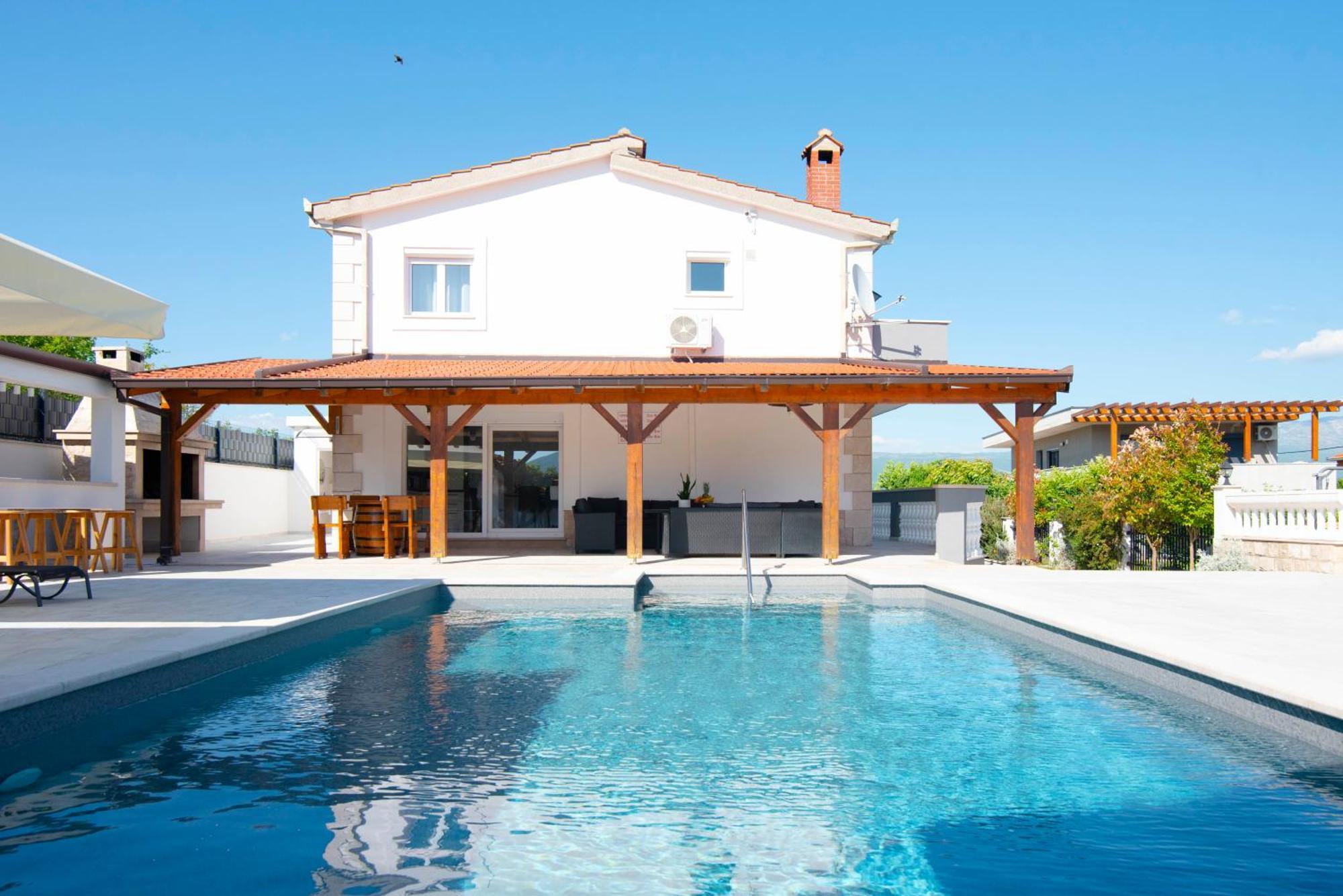 Vacation Villa Matic With 7 Bedrooms Синь Екстер'єр фото